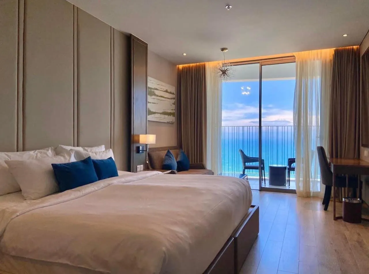Oceanfront Panorama Residence Nha Trang 5*,  Vietnam