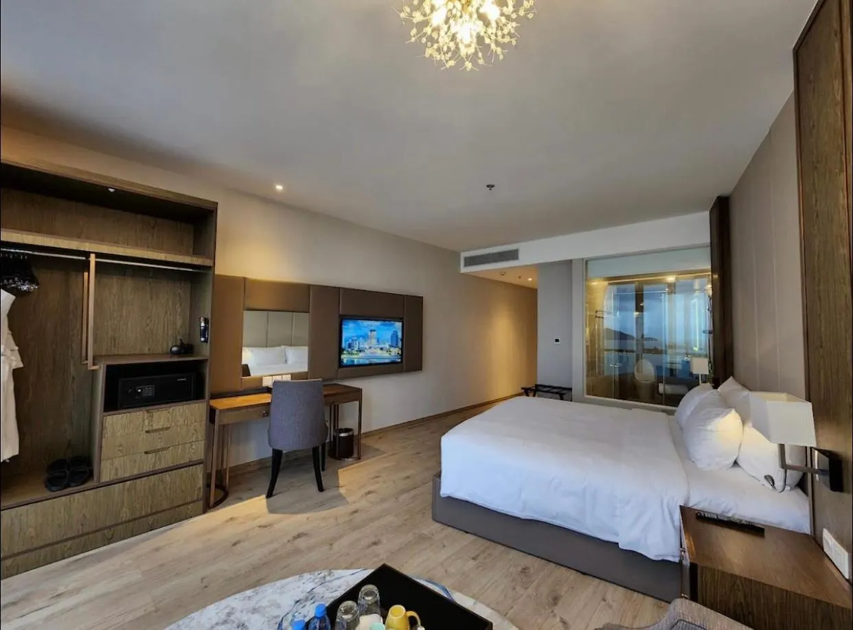 Oceanfront Panorama Residence Nha Trang