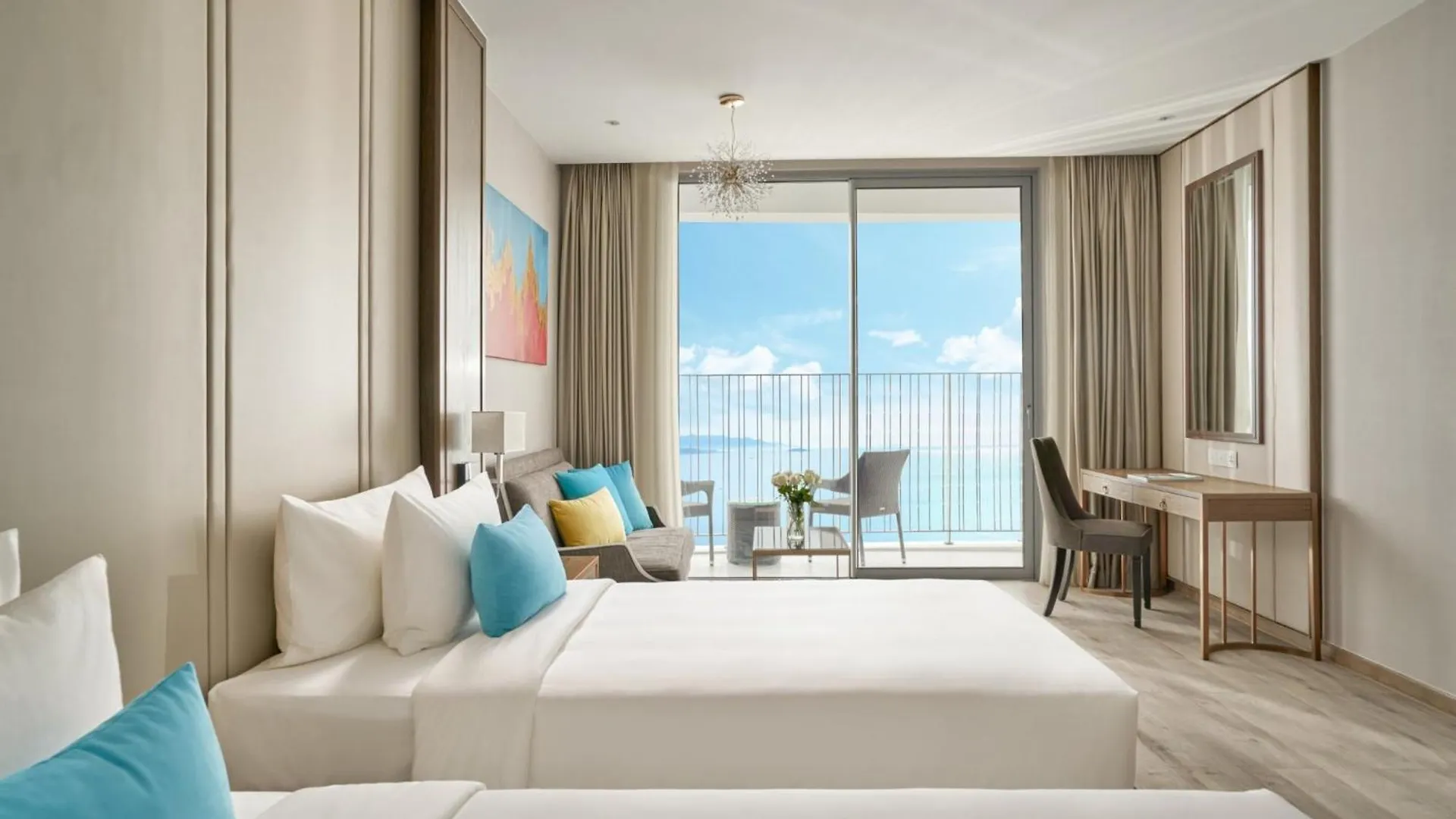 Oceanfront Panorama Residence Nha Trang 5*,